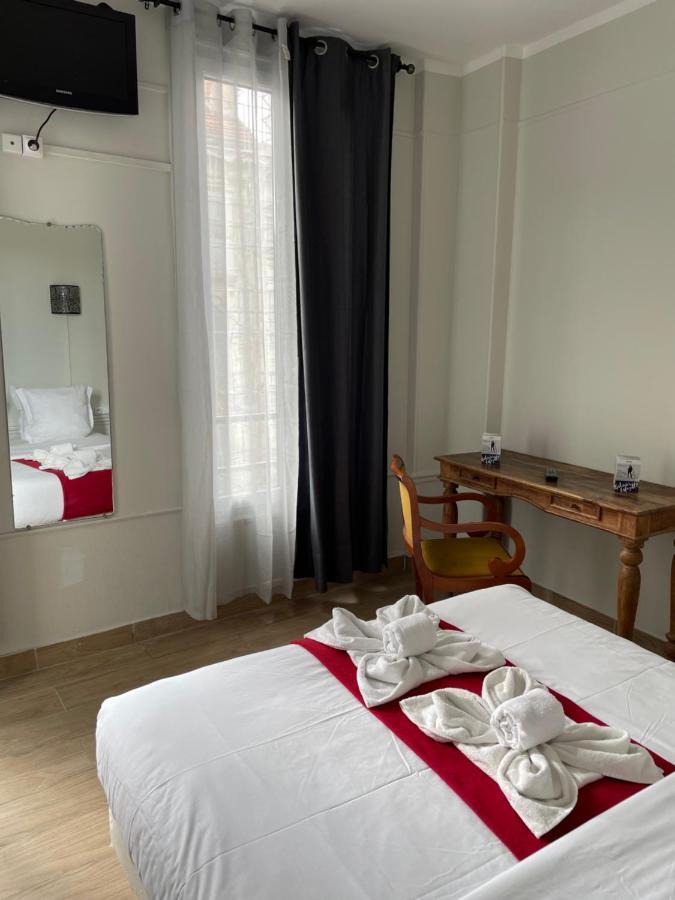 Hotel Central Сен Дени Екстериор снимка